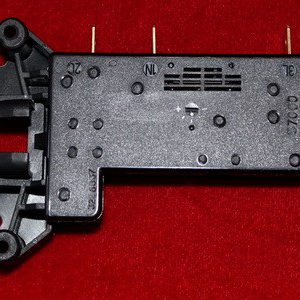 Замок люка Bosch DS88-57014 Замок люка Bosch DS88-57014
