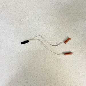 Лампа индикаторная, желтая с проводами, для духового шакафа 220V (Демонтаж) Лампа индикаторная, желтая с проводами, для духового шакафа 220V (Демонтаж)