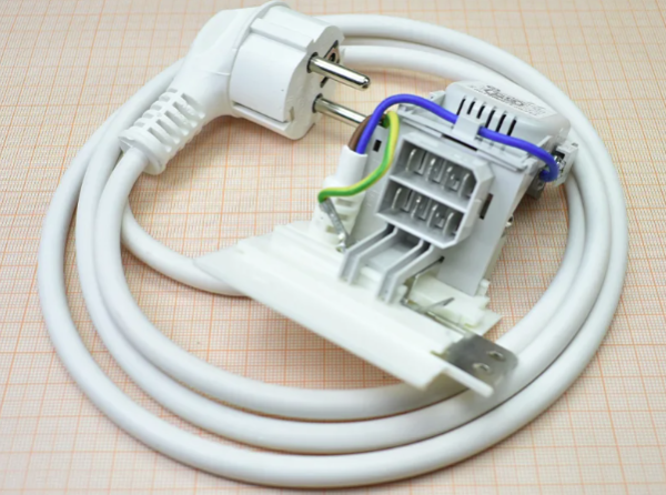 Сетевой фильтр стиральной машины INDESIT электрический 091633 CAP246UN