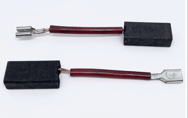 Щётки 6х10х20 (поводок-клемма "мама") Sparky BU 2350, BUR 350E, 902 (524) Щётки 6х10х20 (поводок-клемма "мама") Sparky BU 2350, BUR 350E, 902 (524)