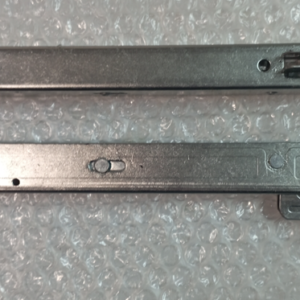 Петля дверцы духового шкафа Comfee cbo720x