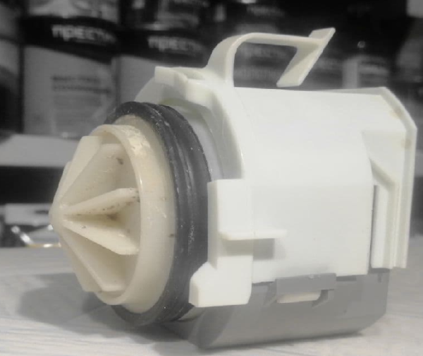 СЛИВНОЙ НАСОС, ПОМПА ДЛЯ ПОСУДОМОЕЧНОЙ МАШИНЫ BOSCH SIEMENS 60335