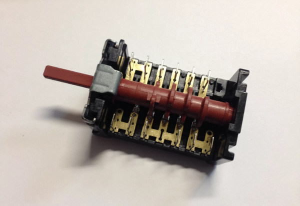 Переключатель режимов 860501K 8633К 16(4)А 250V 6 позиций, карболит      EP279