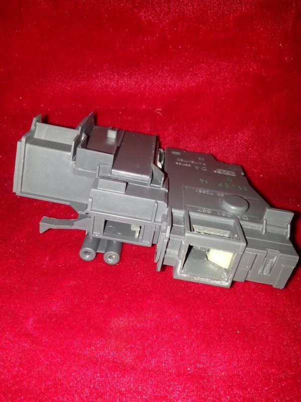 Замок люка WHIRLPOOL 461973072881 СТИРАЛЬНОЙ МАШИНЫ AWE 7515/1 Замок люка WHIRLPOOL 461973072881 СТИРАЛЬНОЙ МАШИНЫ AWE 7515/1