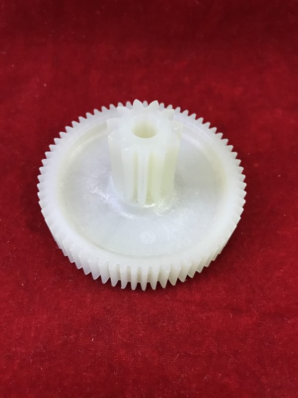 Шестерня средняя, для мясорубки "Помощница", Ø66/20.