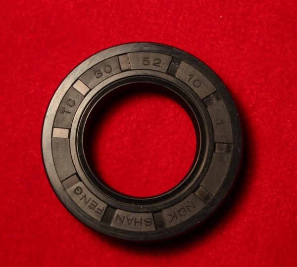 Сальник Бака 30*52*10 Сальник Бака 30*52*10