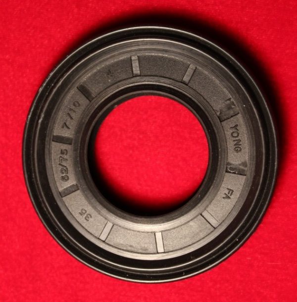 Сальник Бака 35*62/75*7/10