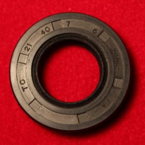 Сальник Бака 21*40*7