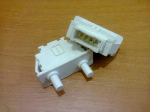 Выключатель Samsung Whirpool двойной (DA34-00006C) Выключатель Samsung Whirpool двойной (DA34-00006C)