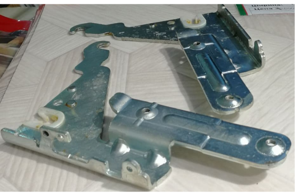 Петли посудомоечной машины Bosch 263115 Петли посудомоечной машины Bosch 263115