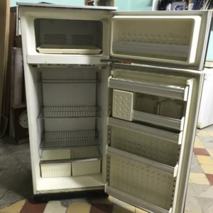 Уплотнитель двери 100*57 (б.), для холодитльника "ОКА - 6"