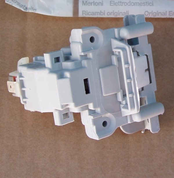 ЗАМОК ДВЕРИ ДЛЯ ПОСУДОМОЕЧНОЙ МАШИНЫ ИНДЕЗИТ