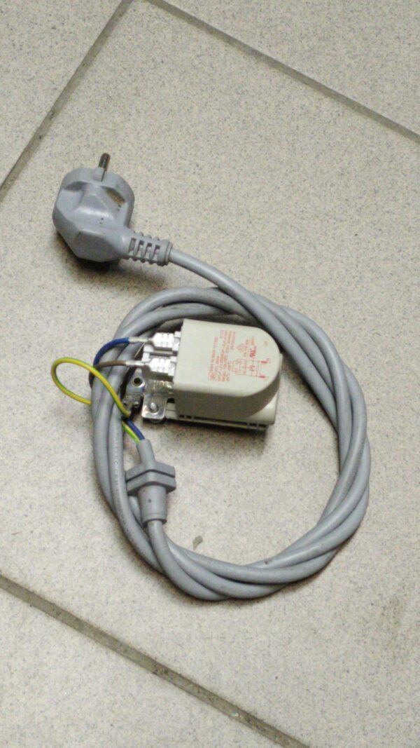 ФИЛЬТР ОТ ПОМЕХ ДЛЯ СТИРАЛЬНОЙ МАШИНЫ BOSCH, SIEMENS, NEFF (БОШ, СИМЕНС, НЕФФ) 623842 б/у ФИЛЬТР ОТ ПОМЕХ ДЛЯ СТИРАЛЬНОЙ МАШИНЫ BOSCH, SIEMENS, NEFF (БОШ, СИМЕНС, НЕФФ) 623842 б/у