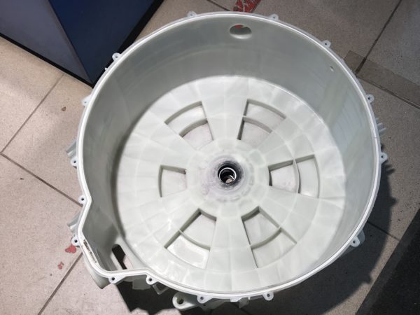 ЗАДНИЙ ПОЛУБАК ДЛЯ СТИРАЛЬНОЙ МАШИНЫ HAIER 0020810351AA/AB ЗАДНИЙ ПОЛУБАК ДЛЯ СТИРАЛЬНОЙ МАШИНЫ HAIER 0020810351AA/AB