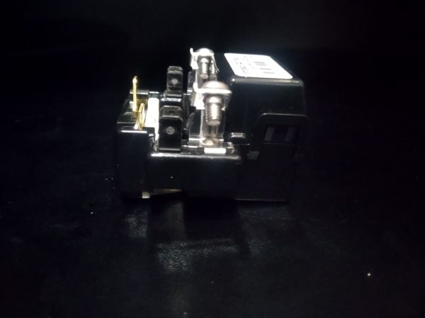 Пусковое реле компрессора Embraco TSD2, FR2538 Пусковое реле компрессора Embraco TSD2, FR2538