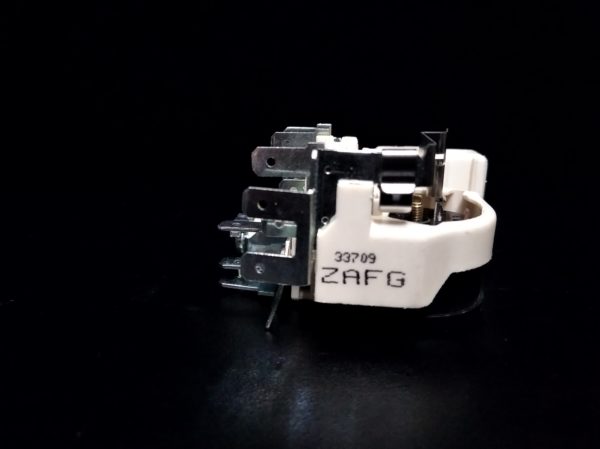 Пусковое реле компрессора ZAF-G R600