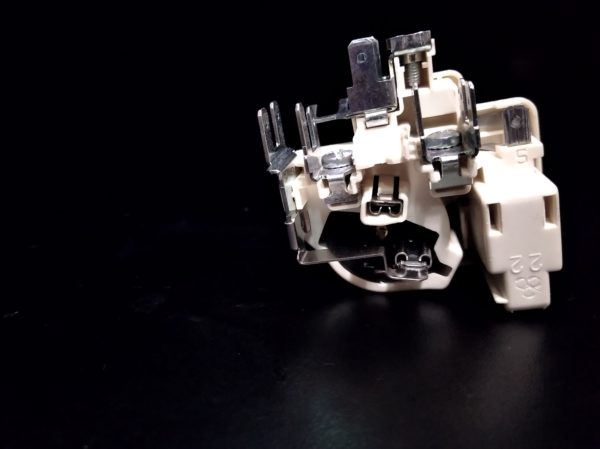 Пусковое реле компрессора ZAF-G R600