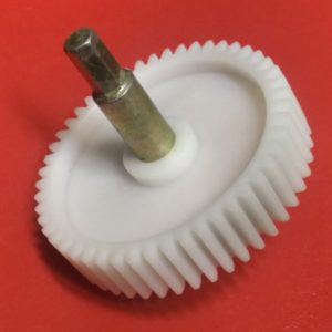 Шестеренка для мясорубки Универсальная с метал. валом, Ø76мм