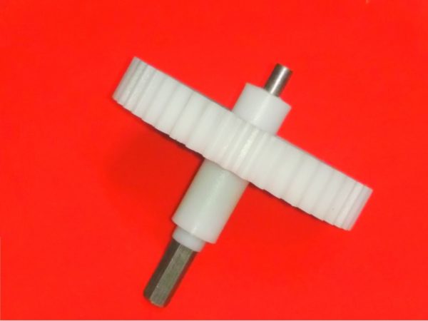 Шестерня с метал валом Vitek Витек