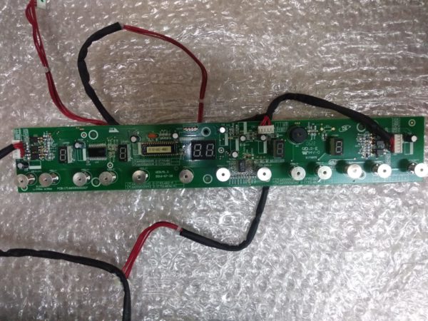 Плата управления 3822 220425W1 E123995 варочной поверхности Midea MIH 64412 Плата управления 3822 220425W1 E123995 варочной поверхности Midea MIH 64412