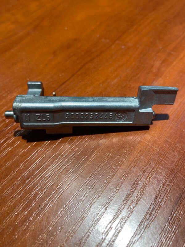 ЗАЩЕЛКА ДВЕРЦЫ ЛЮКА, КРЮЧОК ДЛЯ СТИРАЛЬНОЙ МАШИНЫ BOSCH, SIEMENS 623234