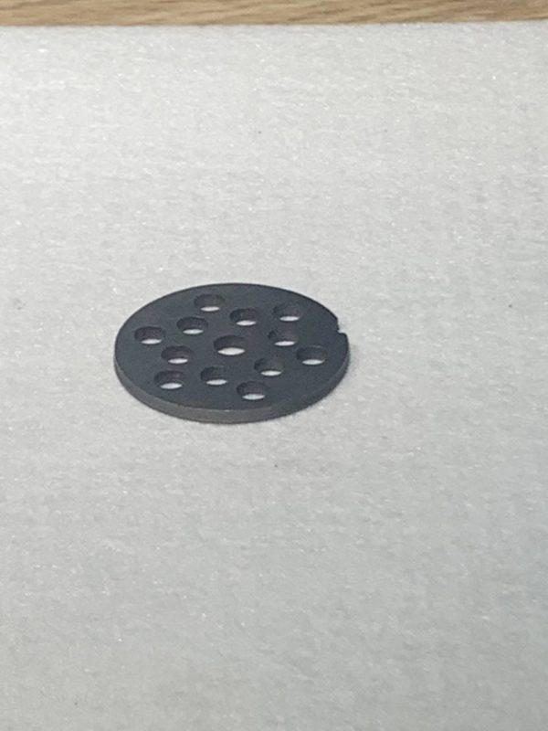 Решетка для мясорубки AXION средняя 38мм