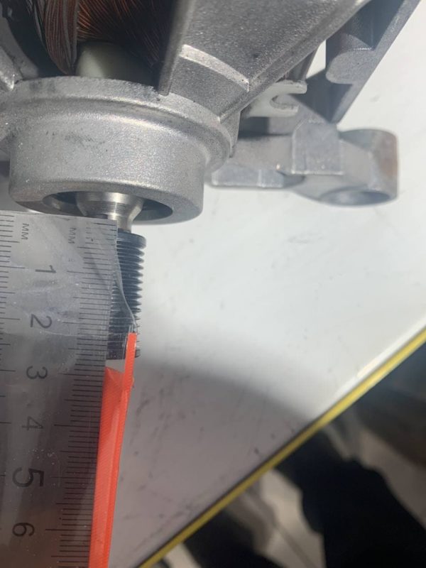 Двигатель для стиральной машины selni u3050hz Двигатель для стиральной машины selni u3050hz