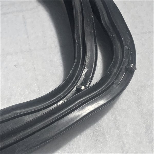 Уплотнитель двери духового Вирпул (Whirlpool) Ikea (Икея) 481010846713 C00385306  (ориг.)