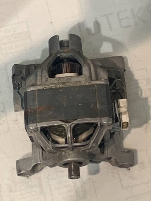 ДВИГАТЕЛЬ СТИРАЛЬНОЙ МАШИНЫ Indesit 160028019.00 C.E.SETZ(БЕЗ ТАХОДАТЧИКА)