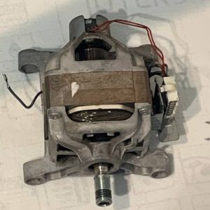 ДВИГАТЕЛЬ ДЛЯ СТИРАЛЬНОЙ МАШИНЫ Ariston WMSG7106BCIS