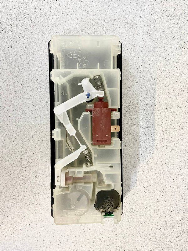 Дозатор - дтспенсер моющих средств посудомоечной машины (ПММ) Бош/Bosch 9000083064