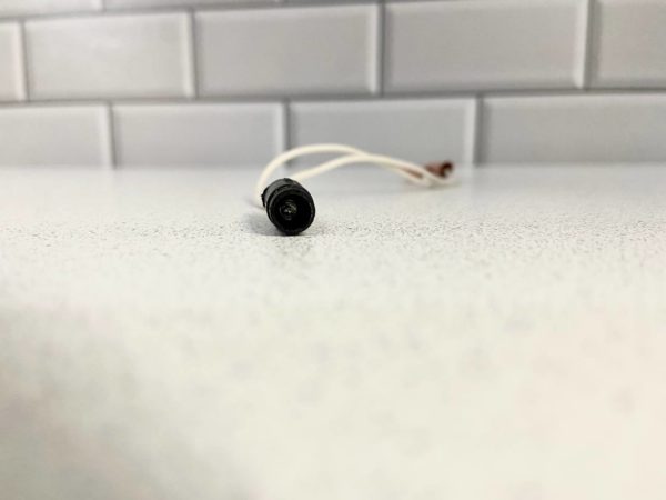 Лампа индикаторная, желтая с проводами, для духового шакафа 220V (Демонтаж)