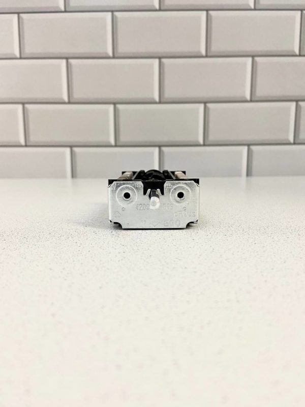 Переключатель 42.09000.046 8+0 позиц (Демонтаж) Переключатель 42.09000.046 8+0 позиц (Демонтаж)