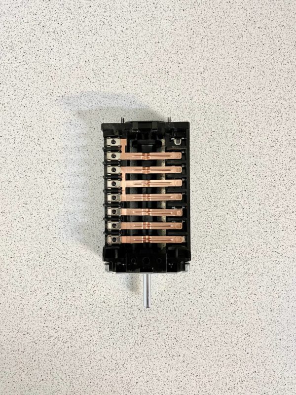 Переключатель 42.09000.046 8+0 позиц (Демонтаж) Переключатель 42.09000.046 8+0 позиц (Демонтаж)